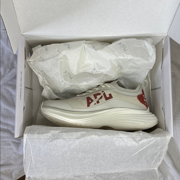 APL Oracle x Red Bull Racing Collab Podium Sneakers Stone Baroque grey brown 8 - Picture 6 of 9